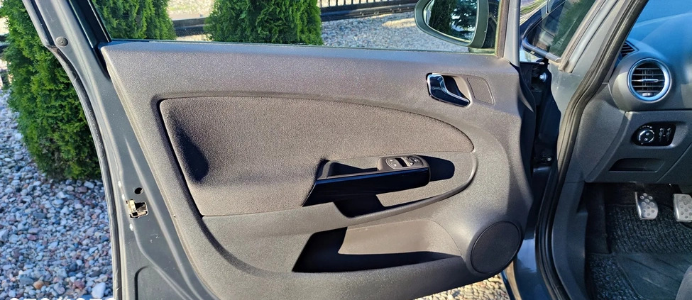 Opel Corsa cena 25900 przebieg: 170000, rok produkcji 2014 z Ustroń małe 631